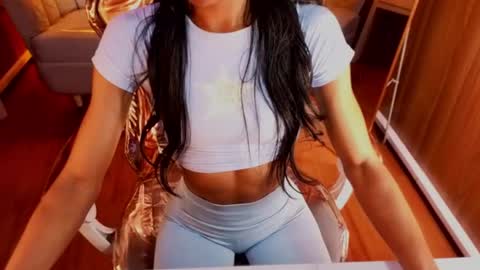 alina_b_ online show from 07/23/26, 01:58