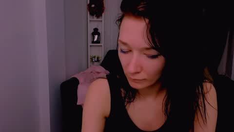 Snapshot of alina_cute_ chatting on 12/19/24, 01:18 Alina online show from 12/19/24, 01:18
