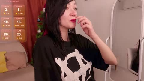 Snapshot of alina_cute_ chatting on 12/28/24, 08:04 Alina online show from 12/28/24, 08:04