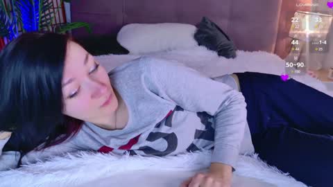 Snapshot of alina_cute_ chatting on 01/19/25, 06:32 Alina online show from 01/19/25, 06:32