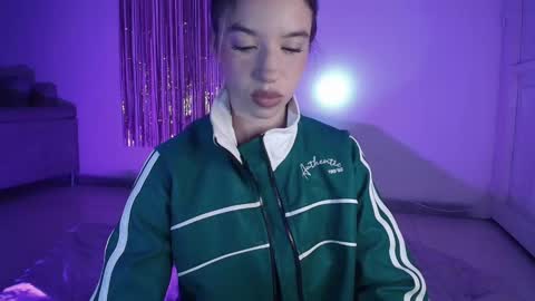 Alina  online show from 10/02/25, 03:02