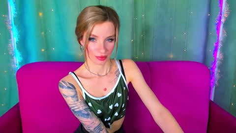 Alina online show from 01/19/26, 01:42