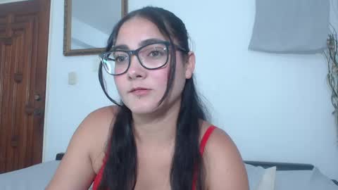 Snapshot of alina_seduction chatting on 06/07/26, 02:37 Alina online show from 06/07/26, 02:37