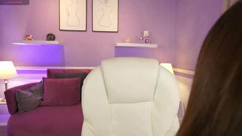 Alina Bennet online show from 06/09/26, 11:33