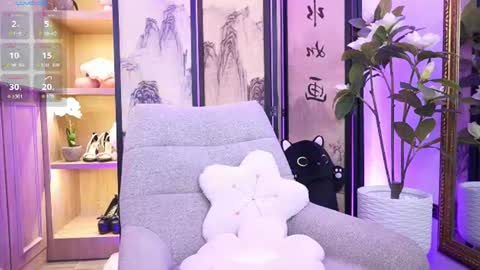 Alina Bennet online show from 07/11/26, 11:35