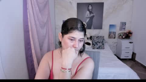 Snapshot of alinabozz1 chatting on 04/09/26, 04:56 alinabozz1 online show from 04/09/26, 04:56
