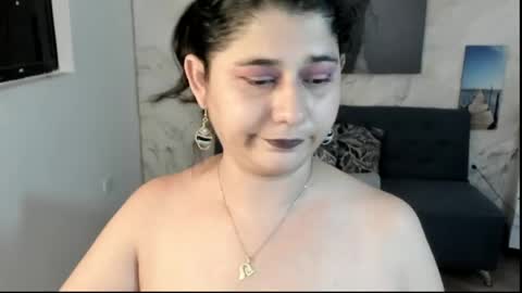Snapshot of alinabozz1 chatting on 06/13/26, 03:37 alinabozz1 online show from 06/13/26, 03:37
