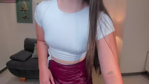 alinakravitz_ online show from 05/27/26, 01:57