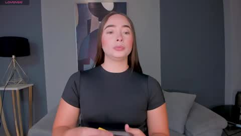 alinakravitz_ online show from 06/03/26, 06:46
