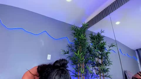 Snapshot of alinasweett_ chatting on 12/05/25, 04:14 online show from 12/05/25, 04:14