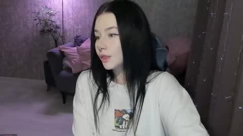 Aline Greeeen online show from 10/17/25, 03:31