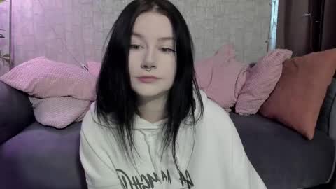 Snapshot of alinegreeeen chatting on 11/10/25, 03:16 Aline Greeeen online show from 11/10/25, 03:16