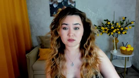 Snapshot of alineleee chatting on 04/04/26, 11:18 alineleee online show from 04/04/26, 11:18