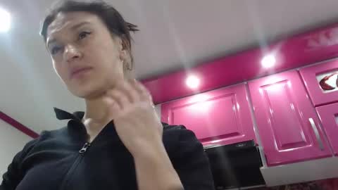 alipetite online show from 10/06/25, 12:08