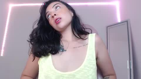 Alejandra online show from 02/23/25, 07:22
