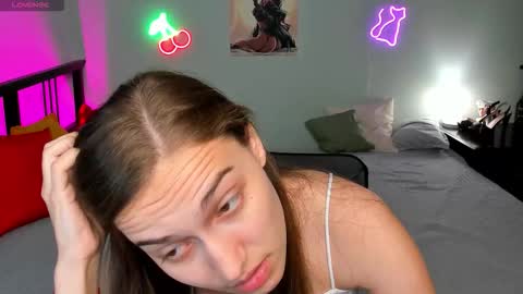 alisa__kelly online show from 10/14/25, 01:17