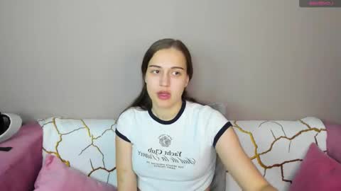 alisa__kelly online show from 10/20/25, 12:44