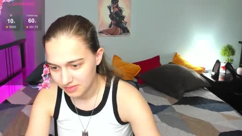 alisa__kelly online show from 10/24/25, 01:24