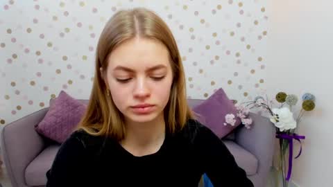 alisa_glamur online show from 02/19/25, 01:06