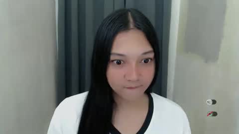 Shanti xhey online show from 09/13/25, 03:23