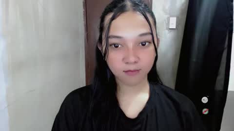 Snapshot of alisa_kiss_ chatting on 10/16/25, 12:50 Shanti xhey online show from 10/16/25, 12:50