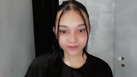 Snapshot of alisa_kiss_ chatting on 10/23/25, 04:06 Shanti xhey online show from 10/23/25, 04:06