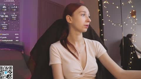 Alice                                   Fansly Alisa01 online show from 01/18/25, 06:45