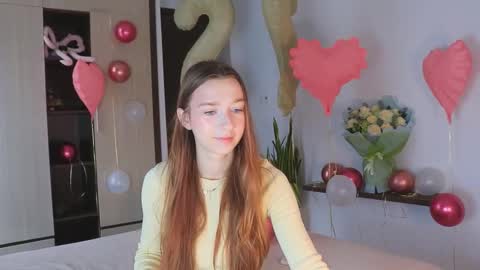 Alice                                   Fansly Alisa01 online show from 03/14/26, 02:39