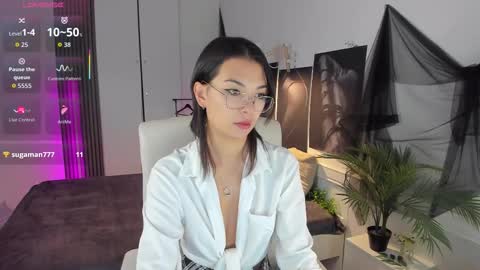 Snapshot of alisasian chatting on 09/28/25, 06:30 Alice online show from 09/28/25, 06:30