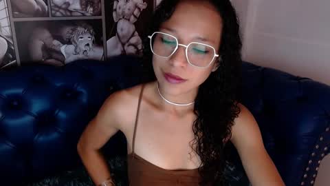 Alise  online show from 09/10/25, 01:00