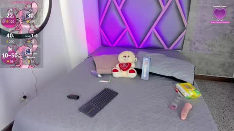Snapshot of alise_mason chatting on 04/24/26, 07:11 alise_mason online show from 04/24/26, 07:11