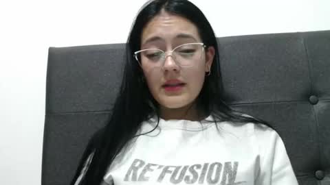 Snapshot of alisha_9997 chatting on 10/11/25, 12:43 alisha_9997 online show from 10/11/25, 12:43