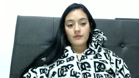 alisha_9997 online show from 06/19/26, 03:00