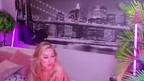 Snapshot of alisha_g chatting on 05/23/26, 09:19 July online show from 05/23/26, 09:19