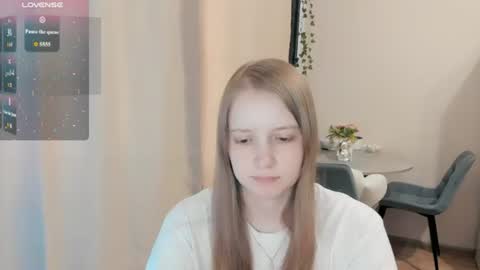 Alya online show from 07/28/26, 11:17