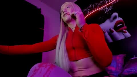 alishaa_nixx online show from 09/25/25, 02:15