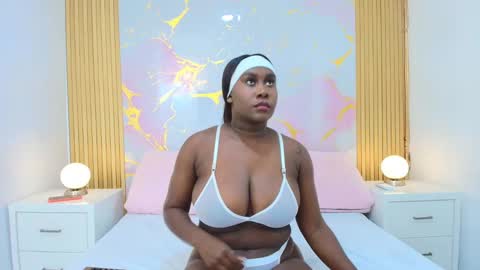 Alisha online show from 09/18/25, 01:02