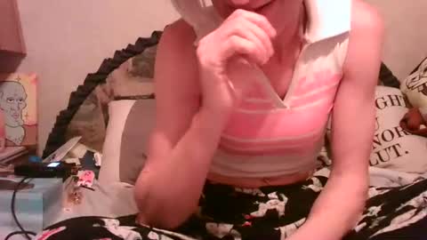 Alisha online show from 10/26/25, 03:34