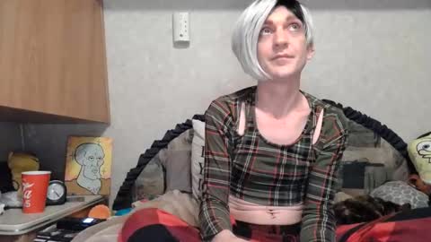 Alisha online show from 11/16/25, 09:15