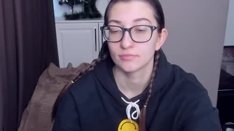 Alina online show from 12/31/24, 08:04