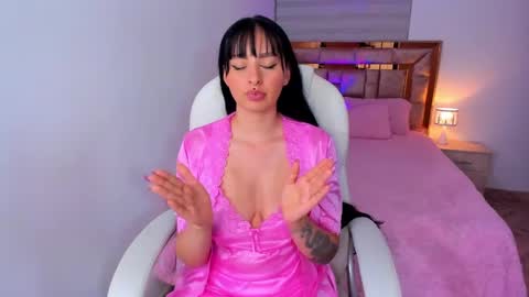Snapshot of alisia_rose chatting on 02/16/25, 03:47 Alice online show from 02/16/25, 03:47