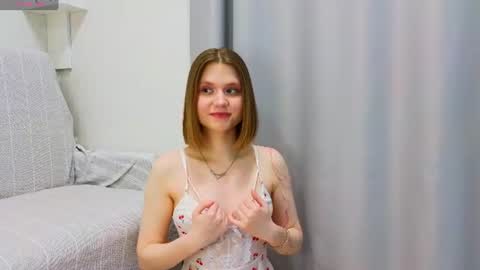 Alisia online show from 06/11/26, 12:47