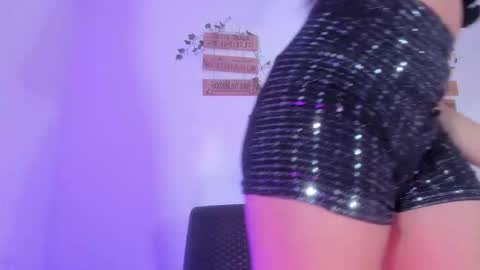 Snapshot of alisiacollinsss chatting on 11/19/25, 06:13 Alisia online show from 11/19/25, 06:13