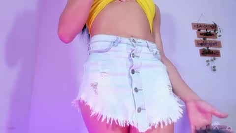 Snapshot of alisiacollinsss chatting on 11/26/25, 03:51 Alisia online show from 11/26/25, 03:51