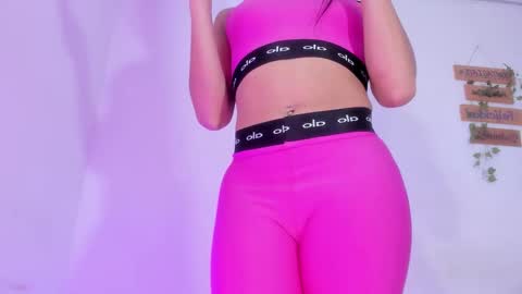 Snapshot of alisiacollinsss chatting on 11/30/25, 09:02 Alisia online show from 11/30/25, 09:02