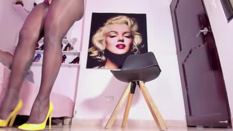 Snapshot of alisiadreams chatting on 10/10/25, 07:35 Ana maria online show from 10/10/25, 07:35