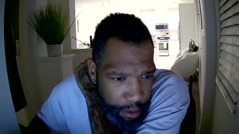 Snapshot of alisntre chatting on 01/05/25, 08:00 Alitre online show from 01/05/25, 08:00