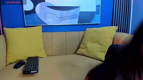 Snapshot of alison_bonnet chatting on 10/21/25, 09:26 Alison Bonnet online show from 10/21/25, 09:26