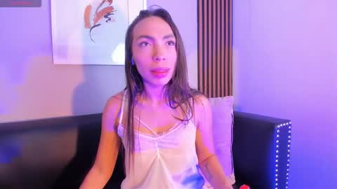 Snapshot of alison_bonnet chatting on 10/23/25, 11:46 Alison Bonnet online show from 10/23/25, 11:46