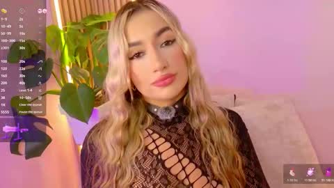 Snapshot of alison_collins_ chatting on 11/09/25, 08:07 Alison online show from 11/09/25, 08:07